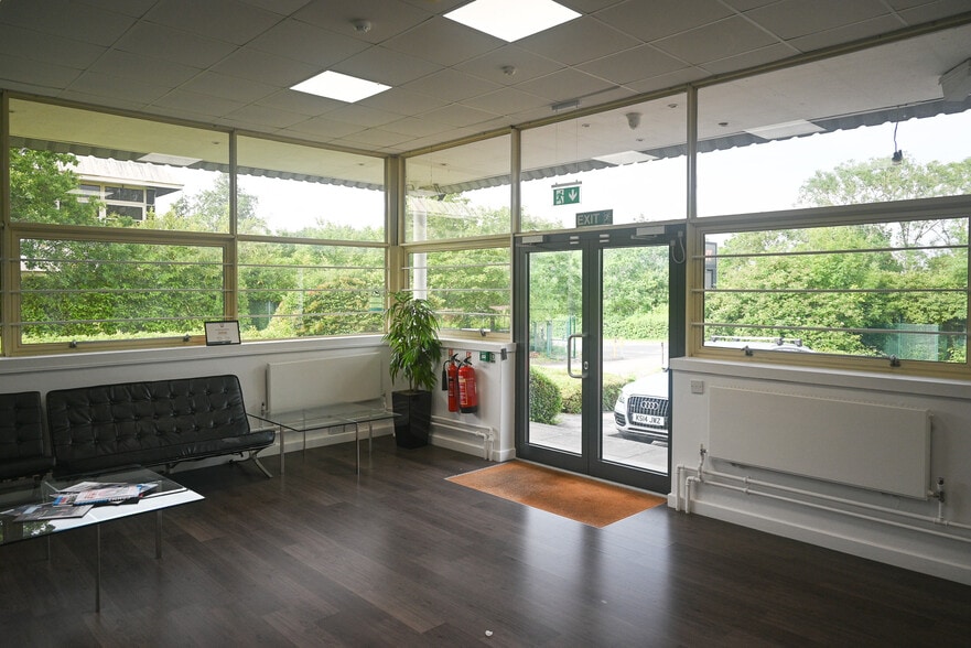 Sunrise Pky, Milton Keynes for sale - Building Photo - Image 3 of 12