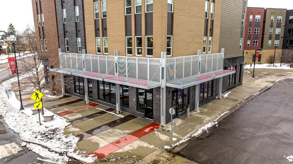 305 5th Ave S, Saint Cloud, MN à louer - Photo du bâtiment - Image 3 de 9