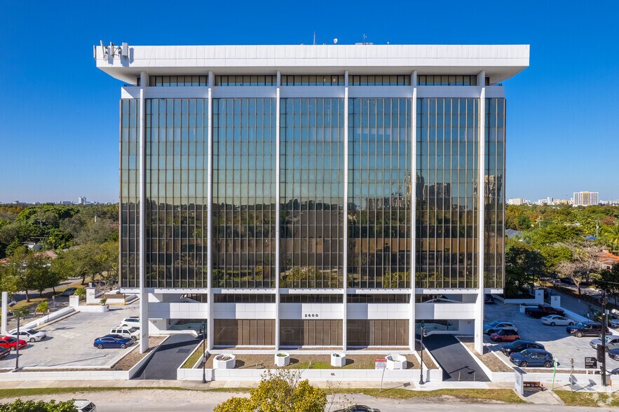 2600 SW 3rd Ave, Miami, FL à louer - Photo du bâtiment - Image 2 de 17
