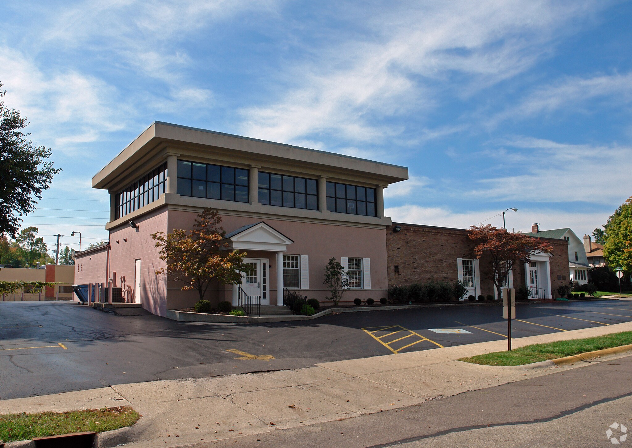 1730 N Limestone St, Springfield, OH à louer Photo principale- Image 1 de 30