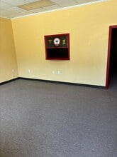 1147 N Guignard Dr, Sumter, SC à louer Photo intérieure- Image 2 de 4