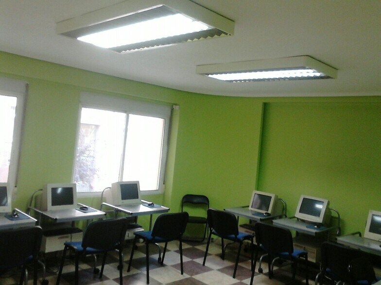 Office in Cáceres, Cáceres for sale - Building Photo - Image 2 of 5