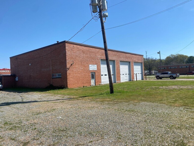 5819 Courtesy Ln, Shreveport, LA à louer - Photo du bâtiment - Image 2 de 9