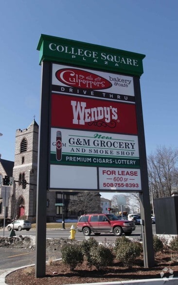 500-702 Southbridge St, Worcester, MA for lease - Building Photo - Image 3 of 8