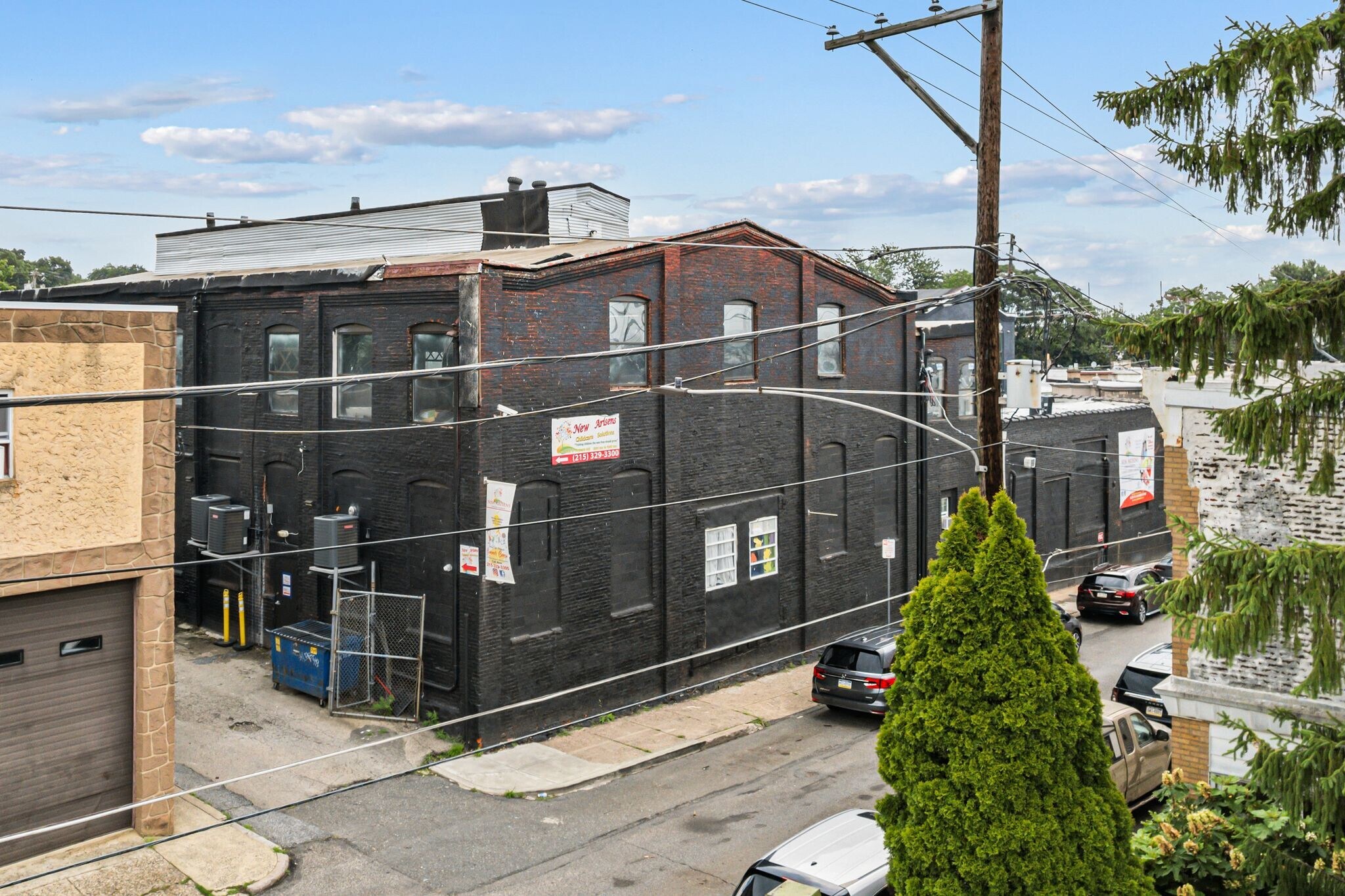 4260 Tackawanna St, Philadelphia, PA à louer Photo du bâtiment- Image 1 de 10