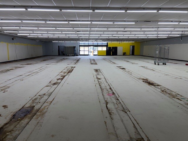 4770 Hooper Rd, Baton Rouge, LA à louer - Photo du bâtiment - Image 3 de 7