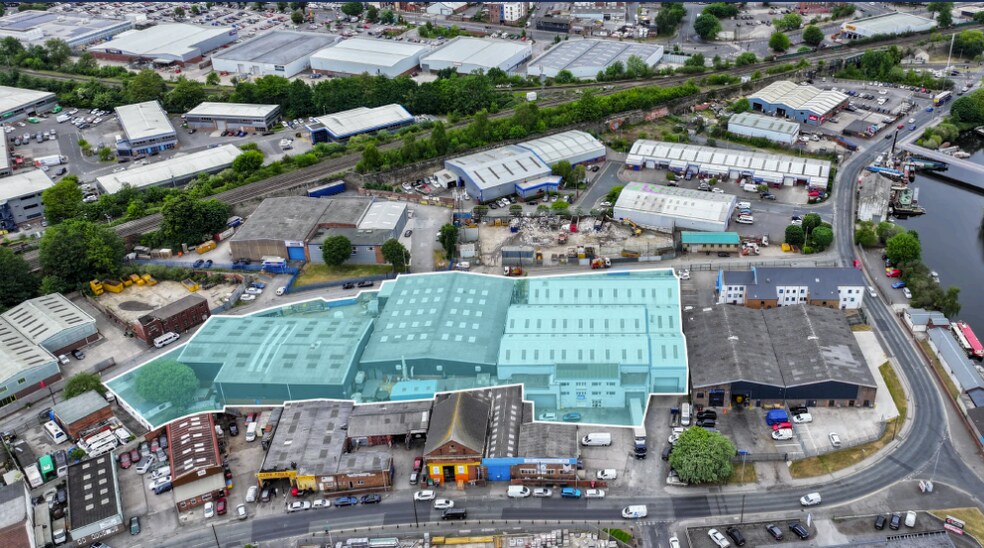 48 Thornes Lane, Wakefield à vendre - Photo du bâtiment - Image 1 de 4