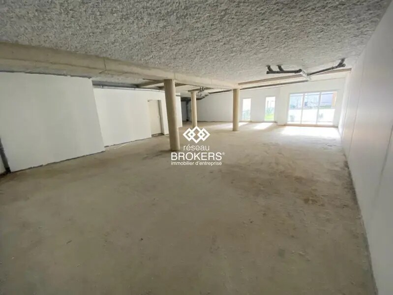 Villefranche-sur-Saône, RHO 69400 - Unit B2 - - Interior Photo - Image 1 of 3