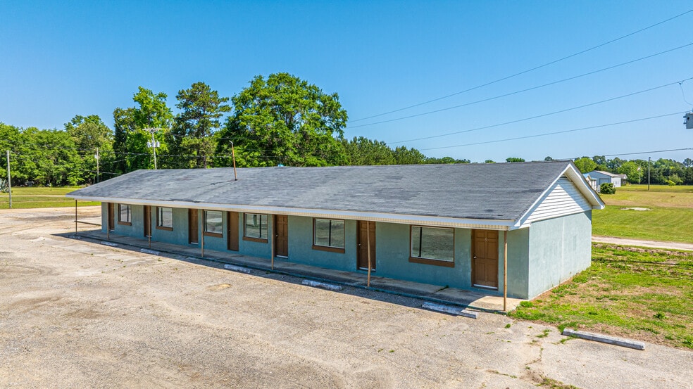1058 Edgewater Rd, Pineville, SC for sale - Building Photo - Image 3 of 49