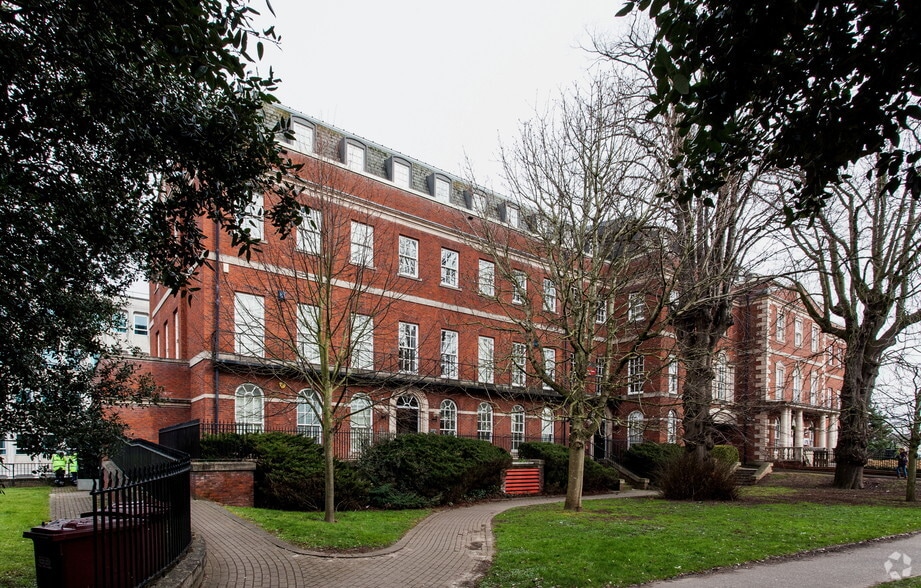 Manor Court, Exeter for lease - Primary Photo - Image 1 of 10