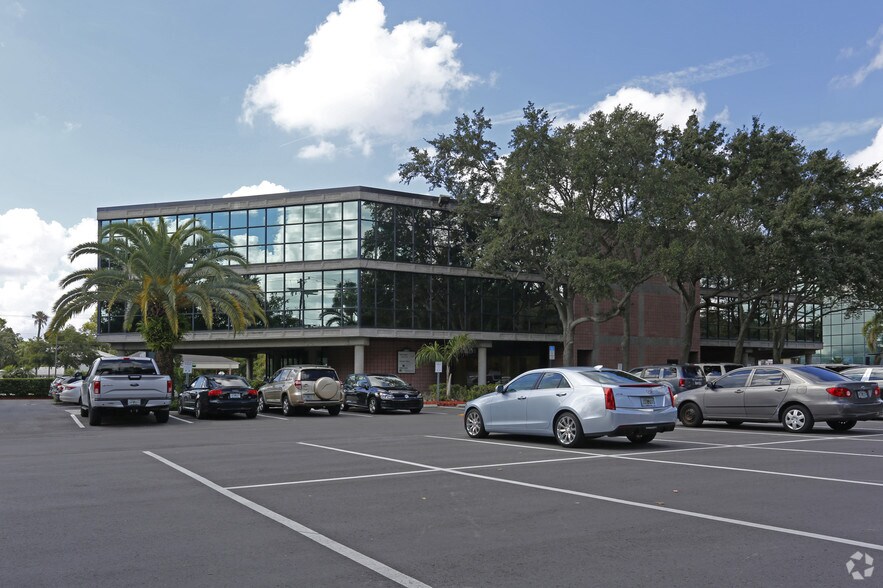 4401 W Kennedy Blvd, Tampa, FL à louer - Photo du bâtiment - Image 2 de 6
