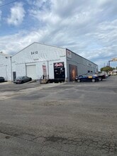 8418 Broadway St, San Antonio, TX à louer Photo du bâtiment- Image 2 de 15