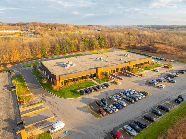 7620 Omnitech Pl, Victor, NY for lease - Building Photo - Image 2 of 14