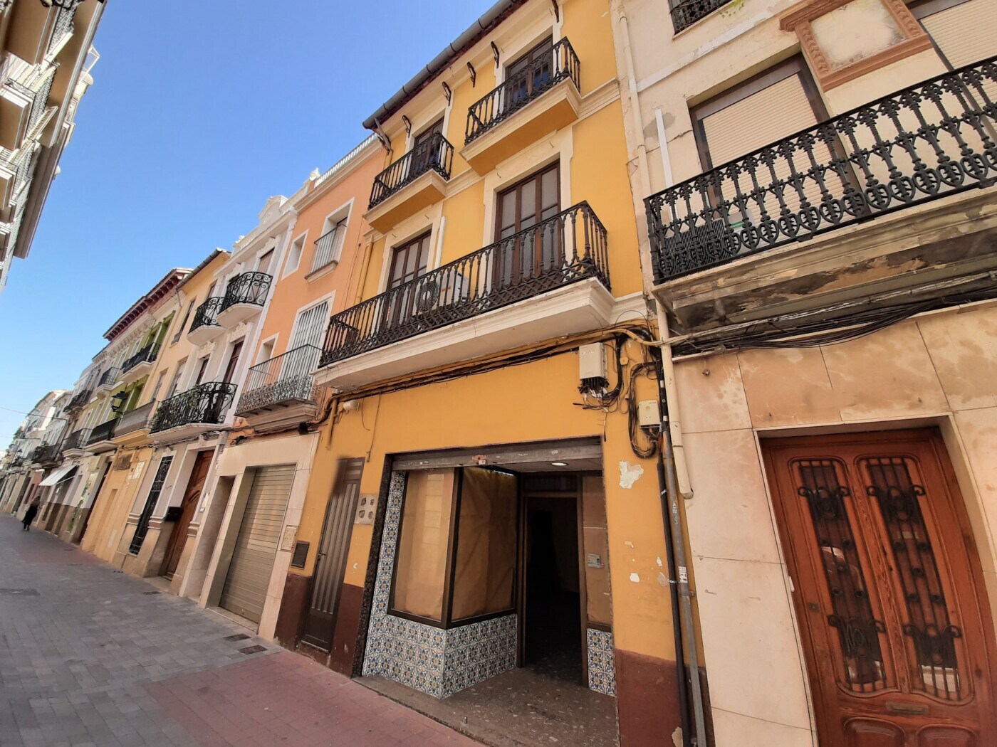 Carrer Hort dels Frares, 28, Alzira, Valencia for lease Primary Photo- Image 1 of 17