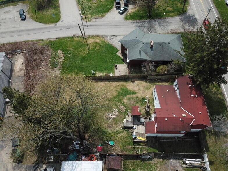 221 Clay Pike, Irwin, PA à vendre - Photo du bâtiment - Image 2 de 29