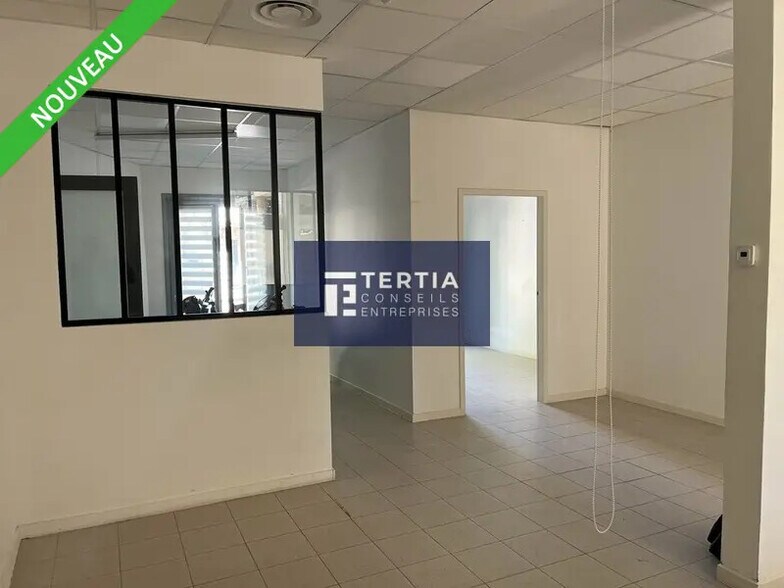 Office in Montpellier for sale - Interior Photo - Image 1 of 7