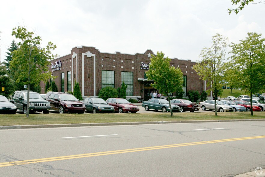 5805 Beckley Rd, Battle Creek, MI à vendre - Photo du bâtiment - Image 2 de 10