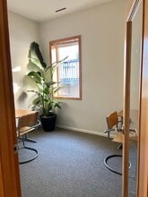 1407 W Chicago Ave, Chicago, IL for lease Interior Photo- Image 2 of 9