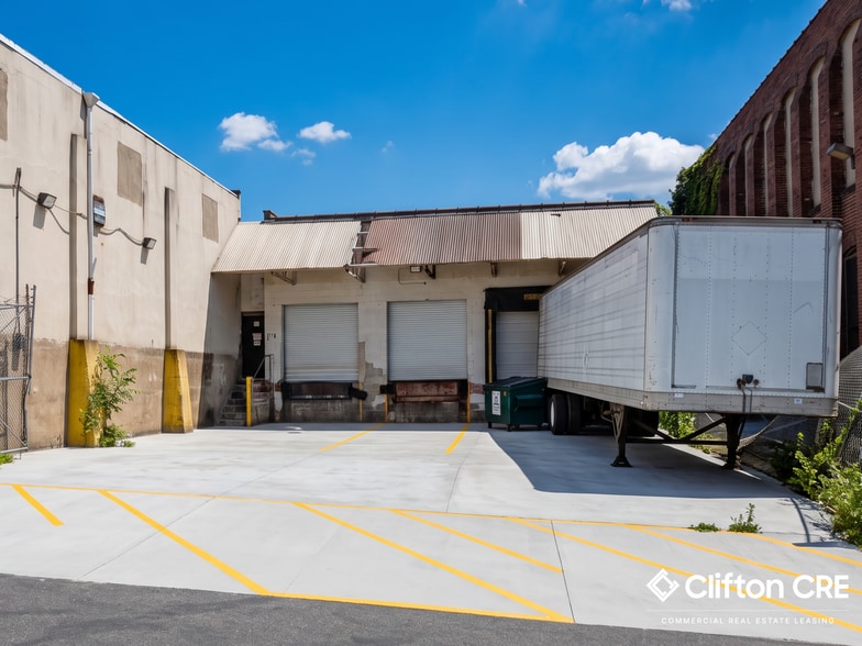 22 Mercer St, Paterson, NJ for lease - Building Photo - Image 3 of 9