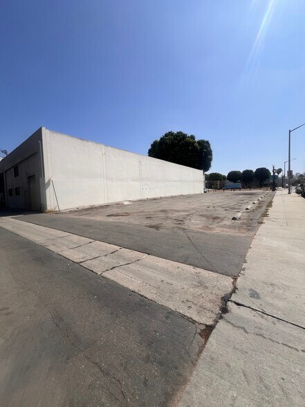 Comstock Avenue, Whittier, CA à vendre - Photo du bâtiment - Image 2 de 6