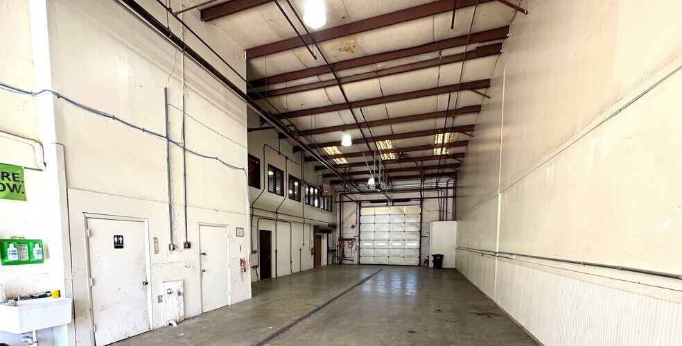 10109 Giles Run Rd, Lorton, VA à louer - Photo du bâtiment - Image 3 de 11