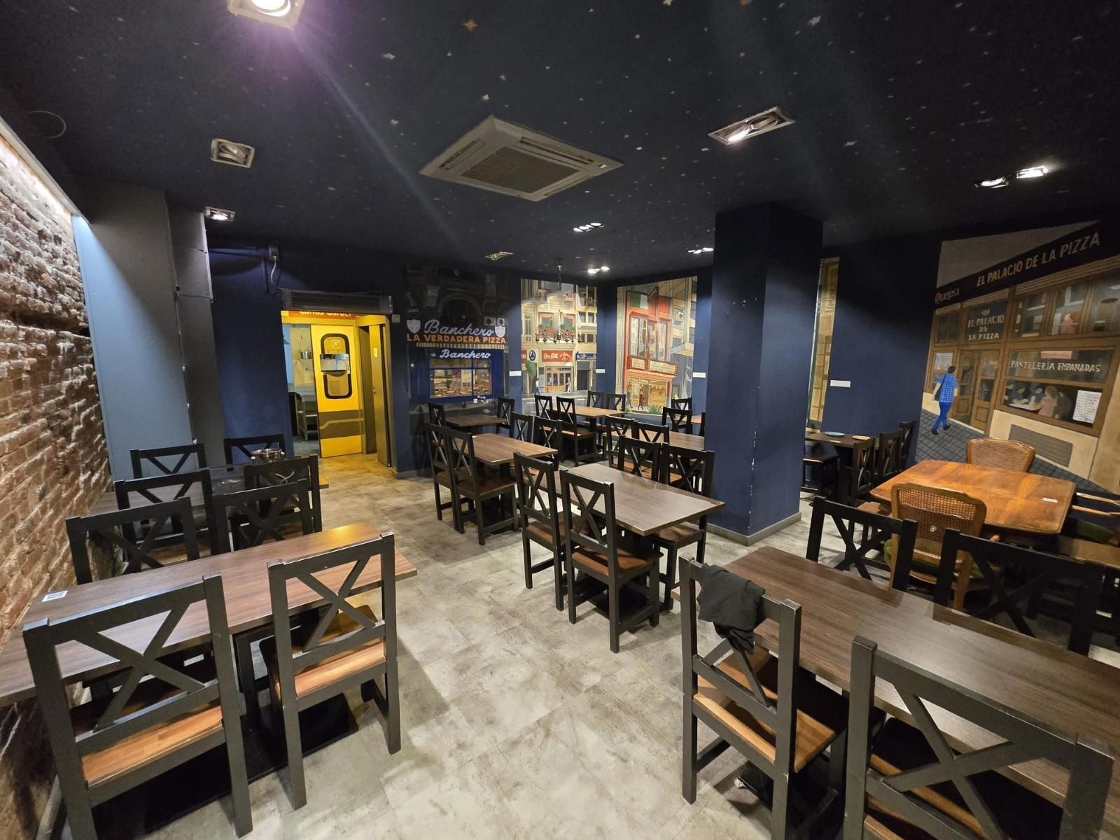 Commerce de détail dans Barcelone, Barcelona à louer Photo intérieure- Image 1 de 18