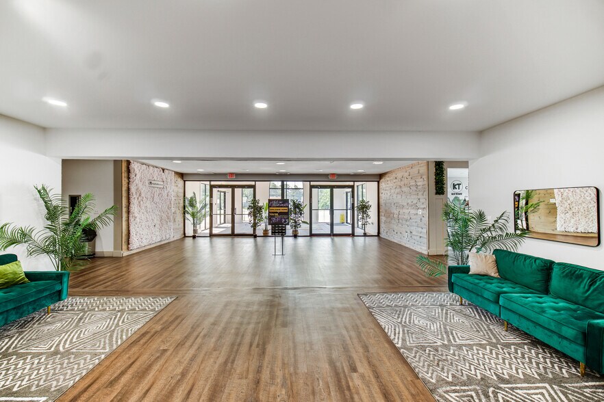 7525 Taft St, Merrillville, IN à vendre - Photo intérieure - Image 3 de 17