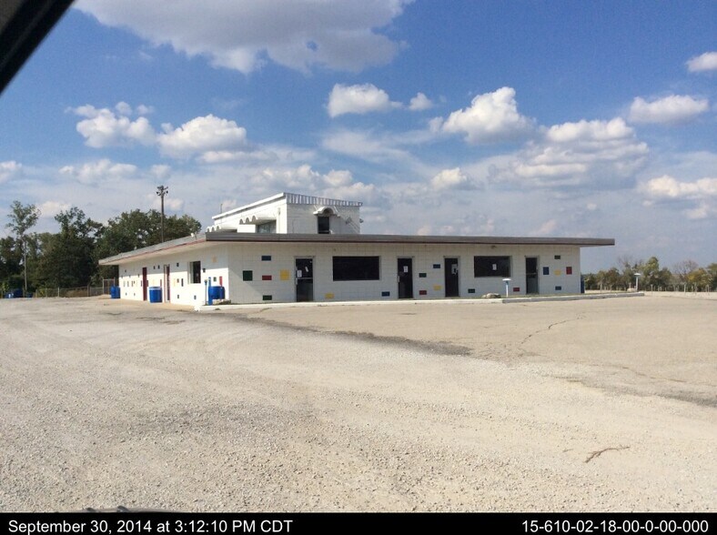 M-291 Hwy, Independence, MO à louer - Photo du bâtiment - Image 2 de 3