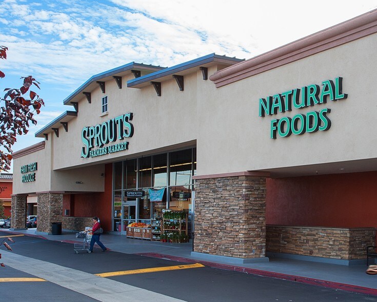 820-916 N Western Ave, San Pedro, CA à louer - Photo du bâtiment - Image 3 de 9