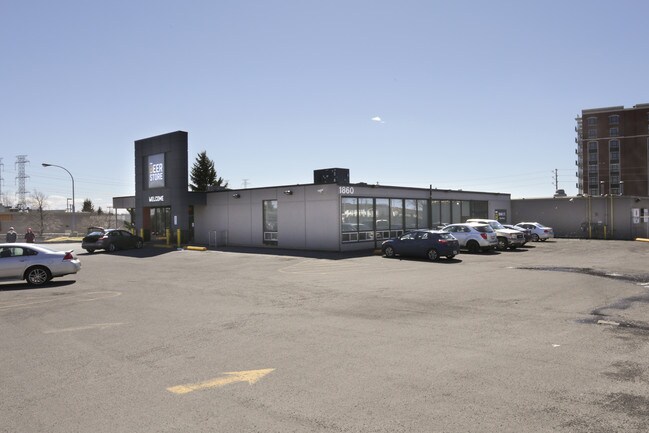 More details for 1860 Bank St, Ottawa, ON - Retail for Sale