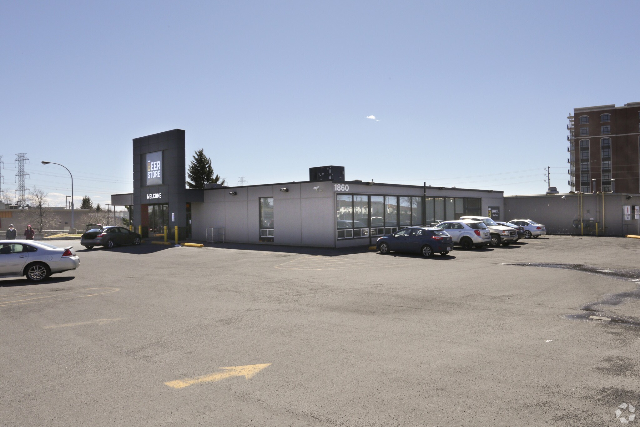 1860 Bank St, Ottawa, ON à vendre Photo principale- Image 1 de 1