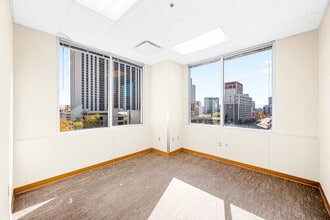 645 N Arlington Ave, Reno, NV à louer Photo intérieure- Image 2 de 15