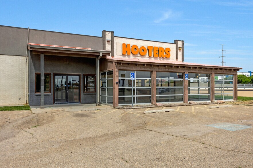 8101 W I-40, Amarillo, TX à louer - Photo du bâtiment - Image 3 de 49