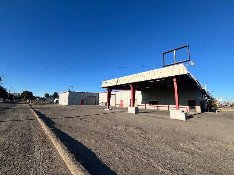 1743 E Pacheco Blvd, Los Banos, CA à vendre - Photo du bâtiment - Image 1 de 5