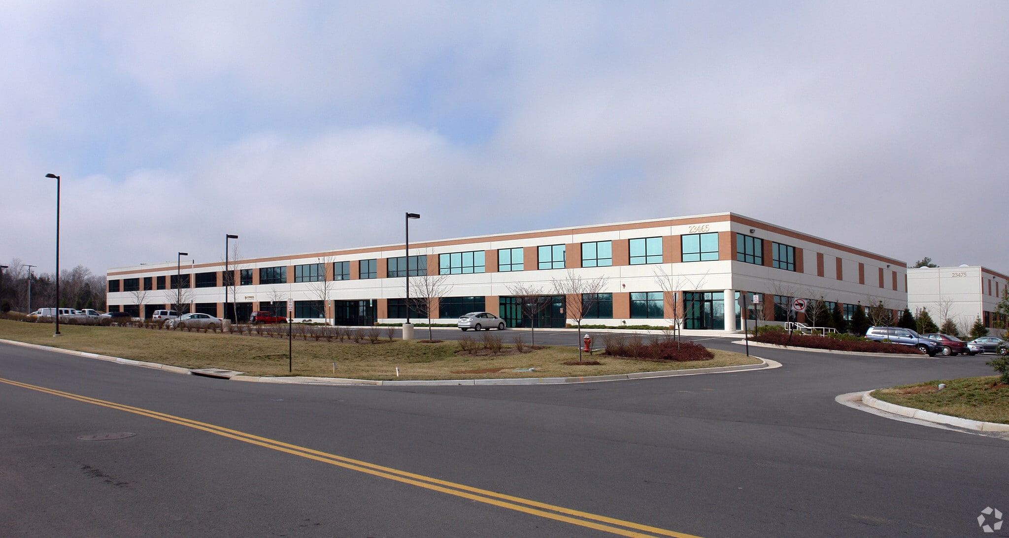 23465 Rock Haven Way, Dulles, VA for lease Building Photo- Image 1 of 4