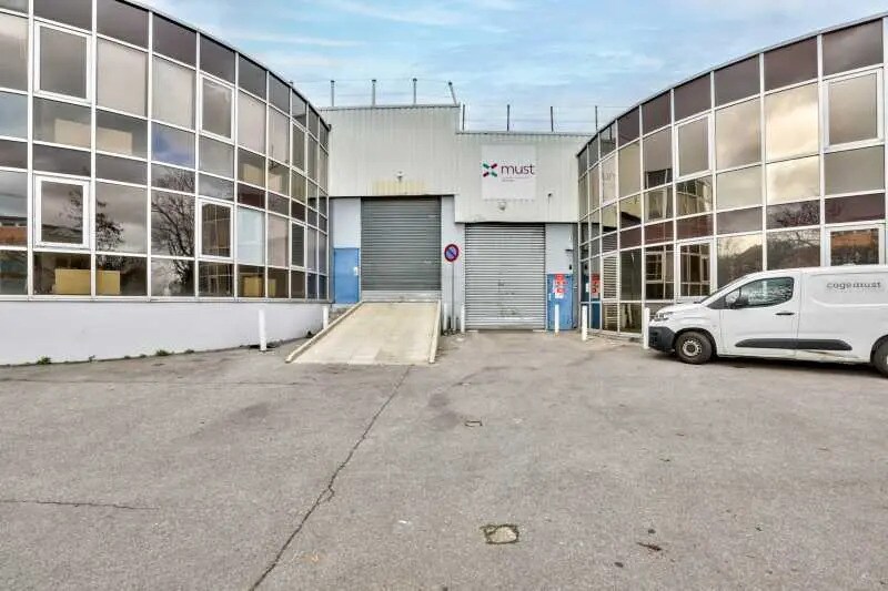 Flex dans Fontenay-sous-Bois à louer - Photo du bâtiment - Image 3 de 20