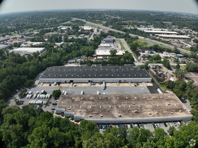 810 Oregon Ave, Linthicum, MD à louer - Communauté Matterport - Image 2 de 29