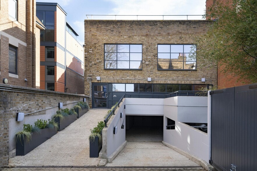 22 The Quadrant, Richmond for lease - Building Photo - Image 3 of 18