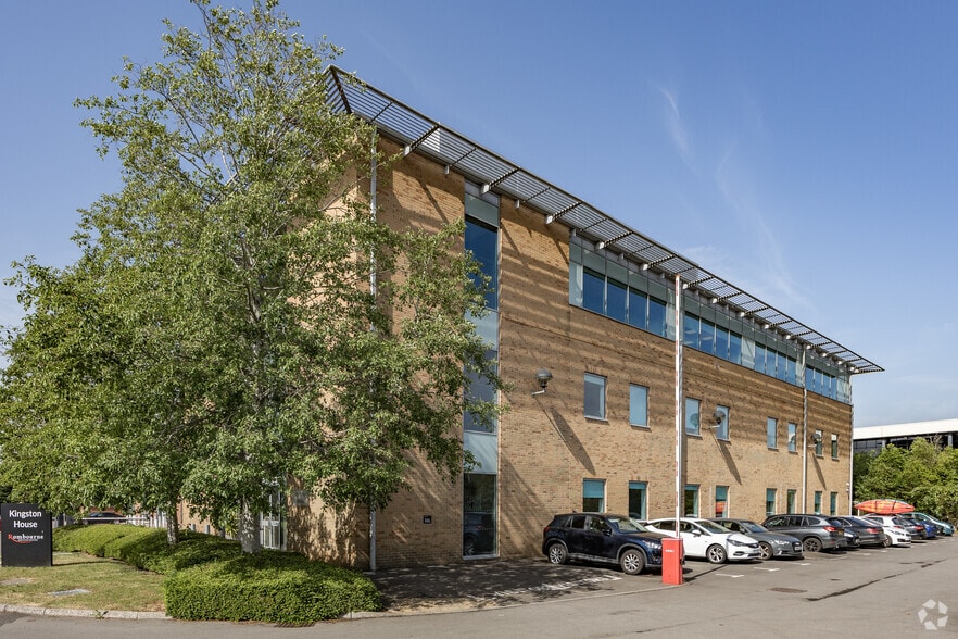 Lydiard Fields Business Park, Swindon for lease - Primary Photo - Image 3 of 4