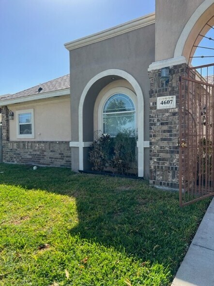 4607 N Cypress St, Pharr, TX à vendre - Photo du bâtiment - Image 2 de 8