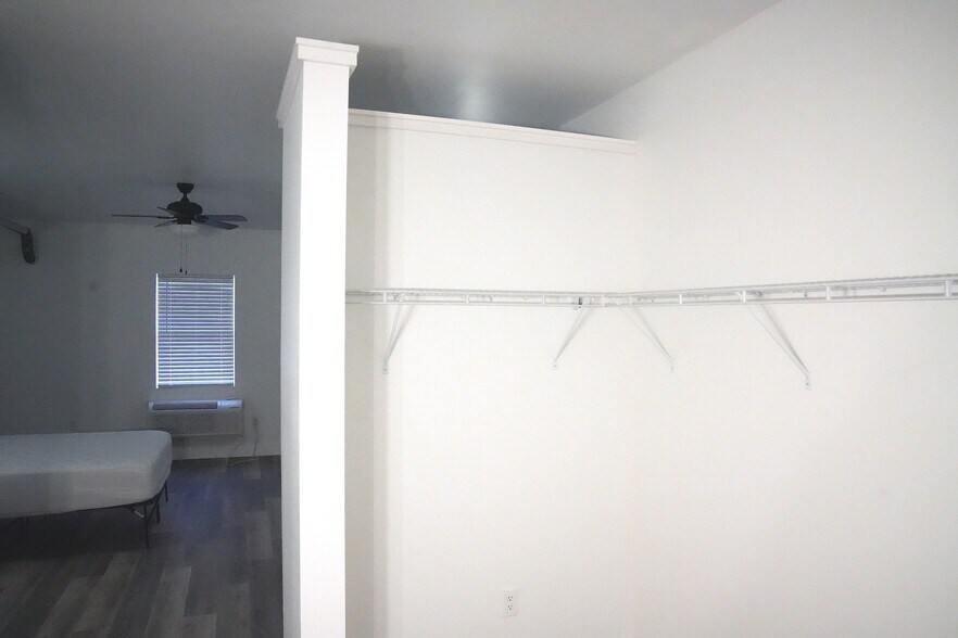 405 Chickamauga Dr, Dayton, TN à vendre - Photo du bâtiment - Image 3 de 12