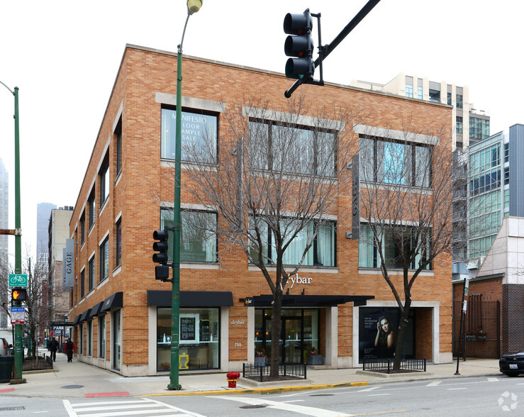 755 N Wells St, Chicago, IL for lease - Building Photo - Image 3 of 19