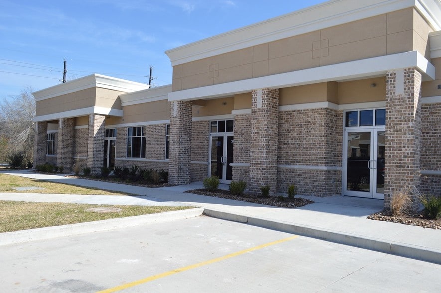 16000 Park Ten Pl, Houston, TX for sale - Primary Photo - Image 1 of 19