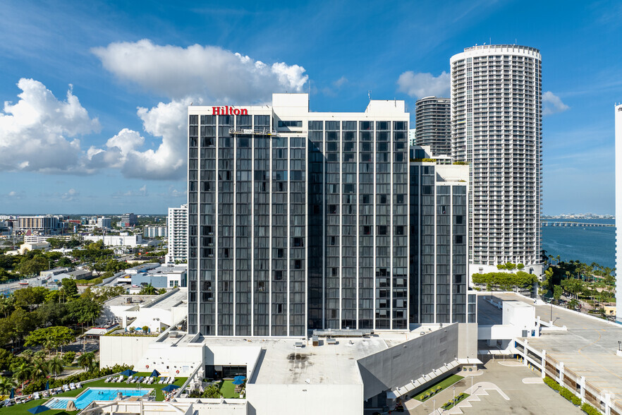 1601 Biscayne Blvd, Miami, FL à louer - Photo du bâtiment - Image 2 de 6