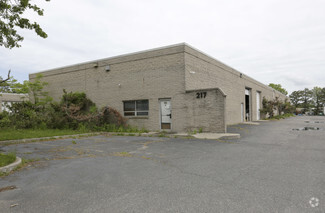 More details for 217 Knickerbocker Ave, Bohemia, NY - Industrial for Lease