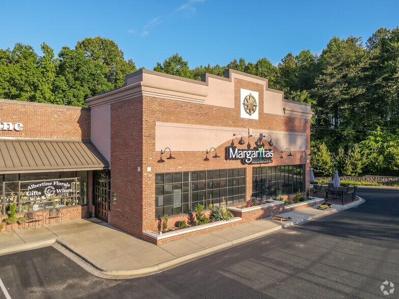 751 N HIGHWAY 16, Denver, NC à louer - Photo du bâtiment - Image 3 de 5