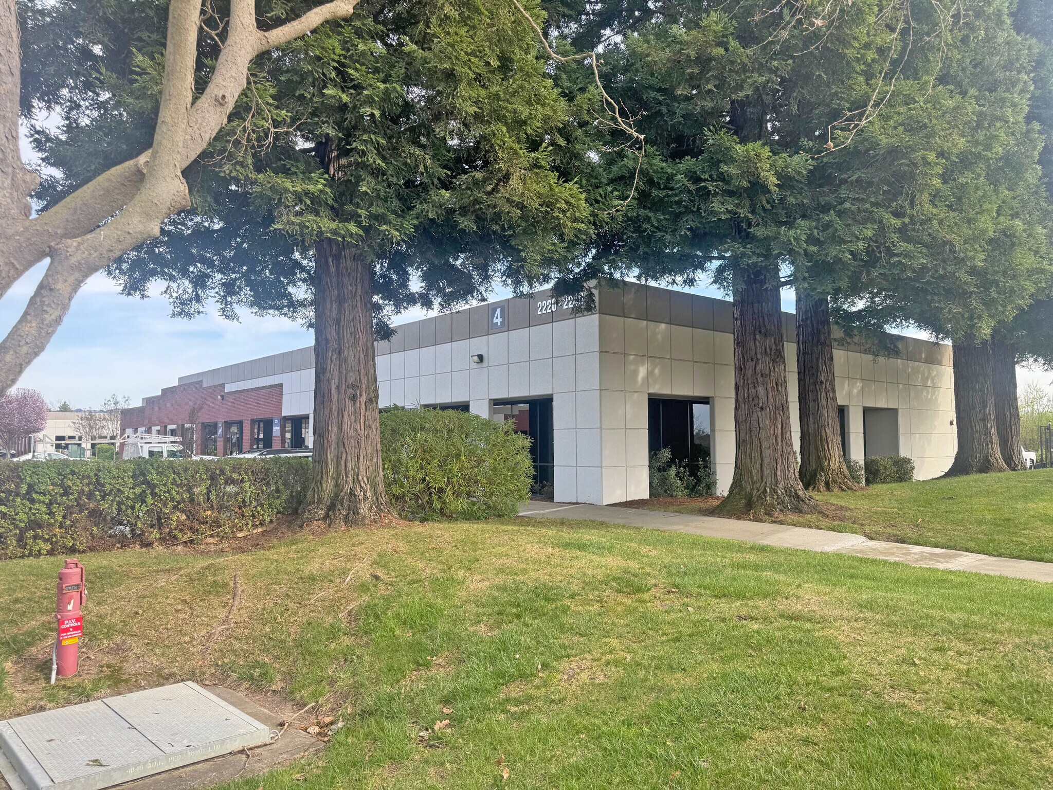 2220-2240 Northpoint Pky, Santa Rosa, CA à louer Photo du bâtiment- Image 1 de 7
