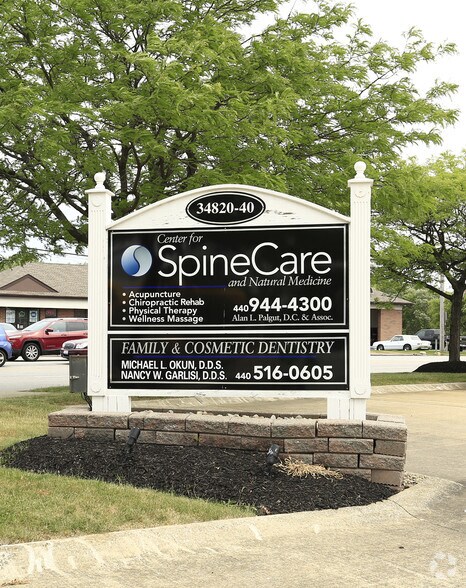 34820-34840 Chardon Rd, Willoughby, OH à vendre - Photo du bâtiment - Image 2 de 8