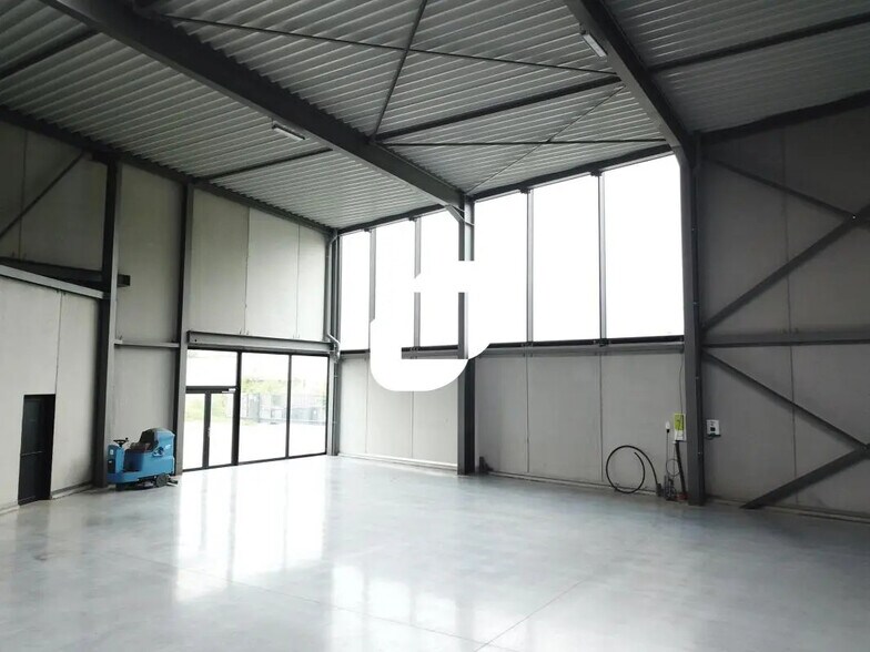 2 Rue Pierre-Antoine Delahousse, Roncq à louer - Photo intérieure - Image 1 de 14