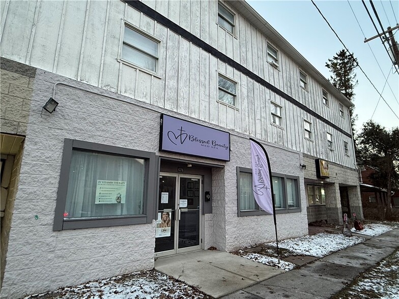 428 Main St, Slippery Rock, PA for lease - Building Photo - Image 3 of 5